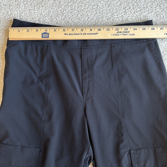 Athleta Chelsea‎ Utility Jogger Black Performance Travel Pants Women’s Medium - Picture 9 of 16